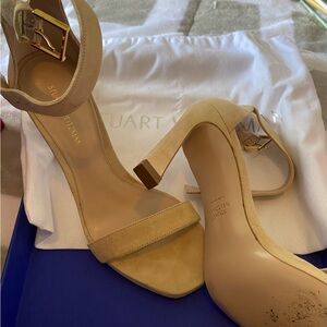 100SQUARENUDIST
WHEAT LUXE SUEDE
YW31369 Size 5